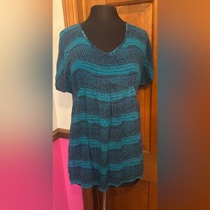 Liz Lange Maternity Blue and Black Women's Top size M